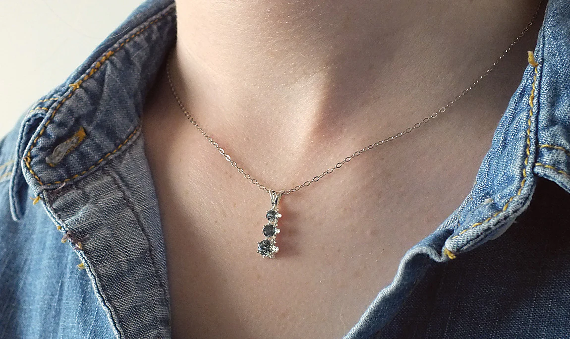 Die Eleganz des Saphir-Edelsteins in Schmuck