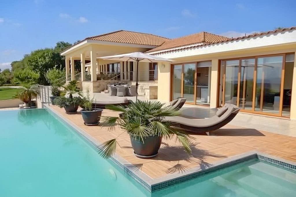 Immobilien Bulgarien - Finden Sie Ihr Traumhaus am Meer mit unseren erstklassigen Immobilienangeboten in Bulgarien und Zypern