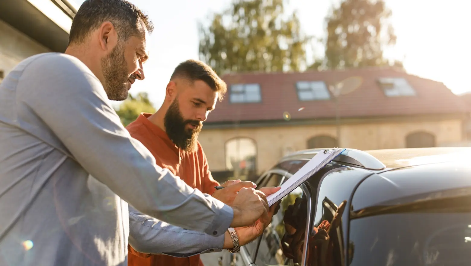 Jetzt Auto mit Motorschaden verkaufen und von kostenloser Abholung profitieren