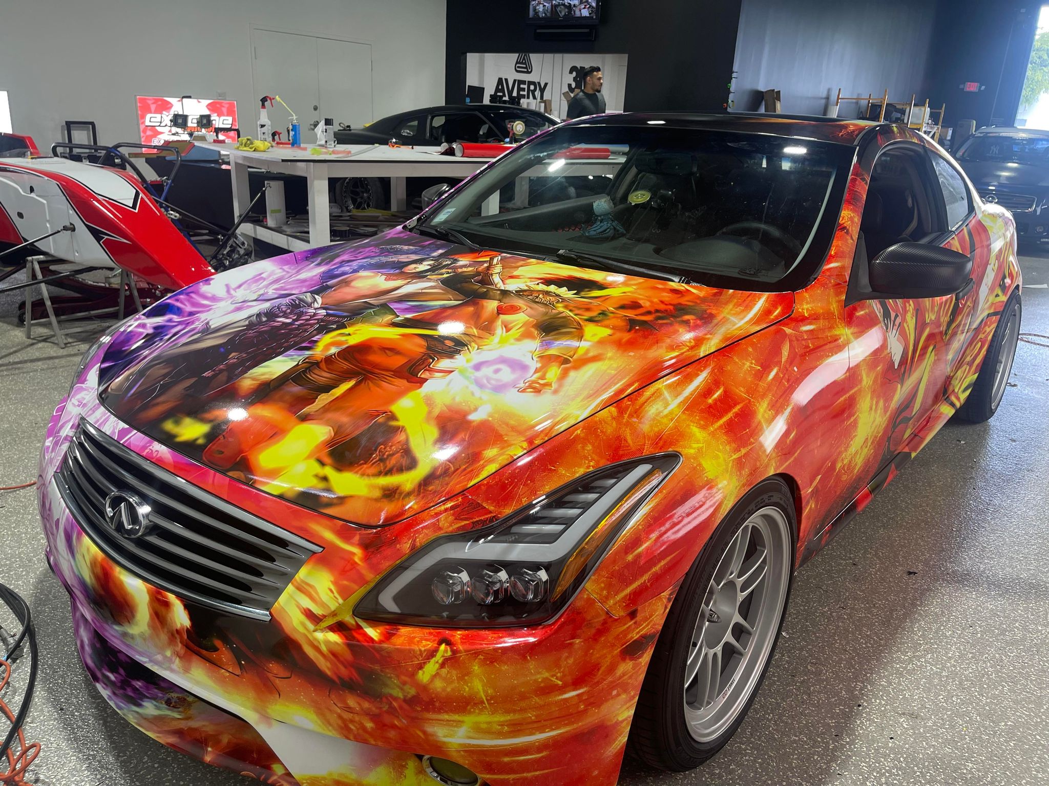 Kosten Auto Komplett Folieren – 10KWRAPS liefert das Rundum-sorglos-Paket